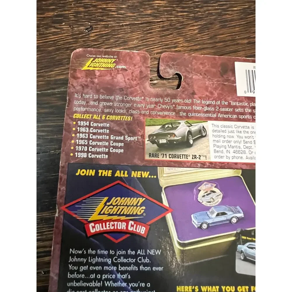Johnny Lightning  Corvette Collection 1965 Corvette Coupe original packaging